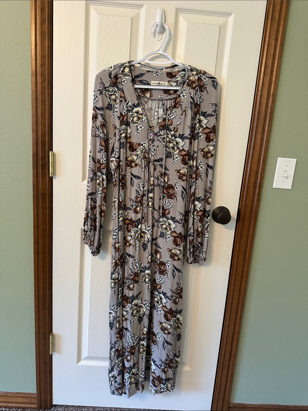 NATURAL LIFE Taupe Floral Long Sleeve Maxi Dress